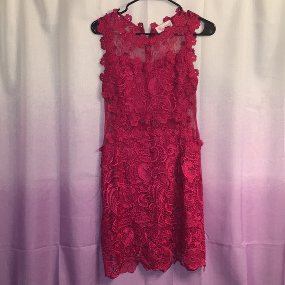 L’Atiste Lace Wine Dress - Picture 5 of 8